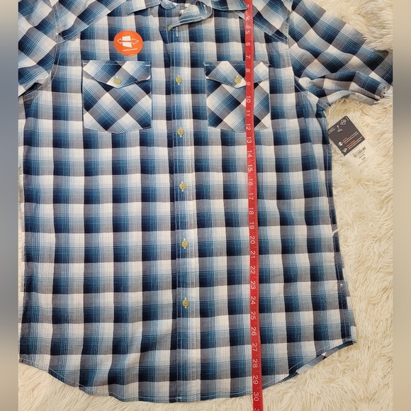 St John's Bay Mens Blue Performance Comfort Stretch Classic Fit Button up size M - Picture 4 of 5